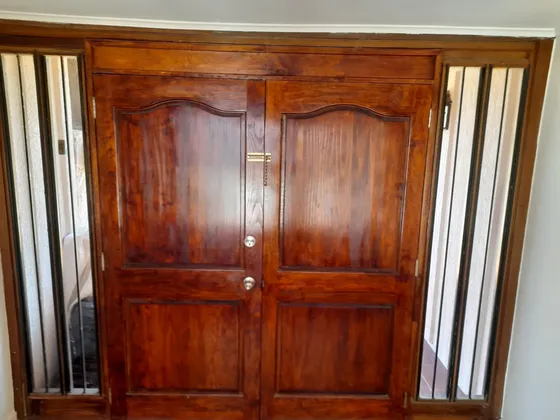 Casa 1 Piso, Con 5 Dormitorios, A Pasos Del Jumbo