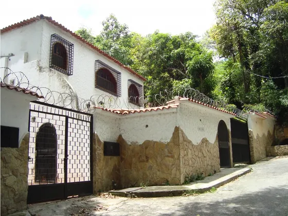 Vendo Casa Bifamiliar 711m2 El Paraiso 9445