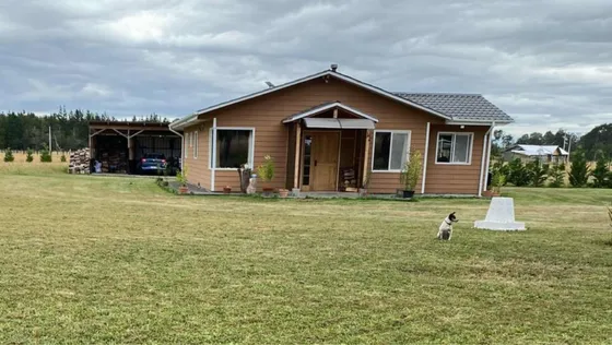 Casa 4 Dormitorios, 2 Baños.