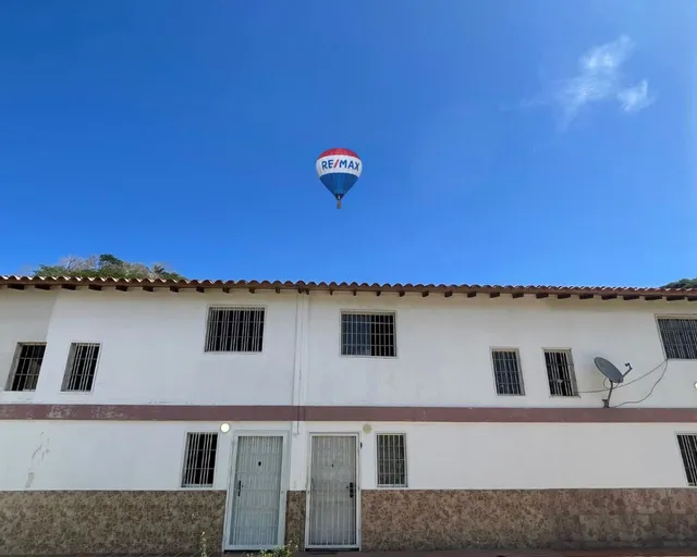Town House En Urbanización Makatao Village, Sector La Guarina, Guatamare, Isla De Margarita, Estado Nueva Esparta.