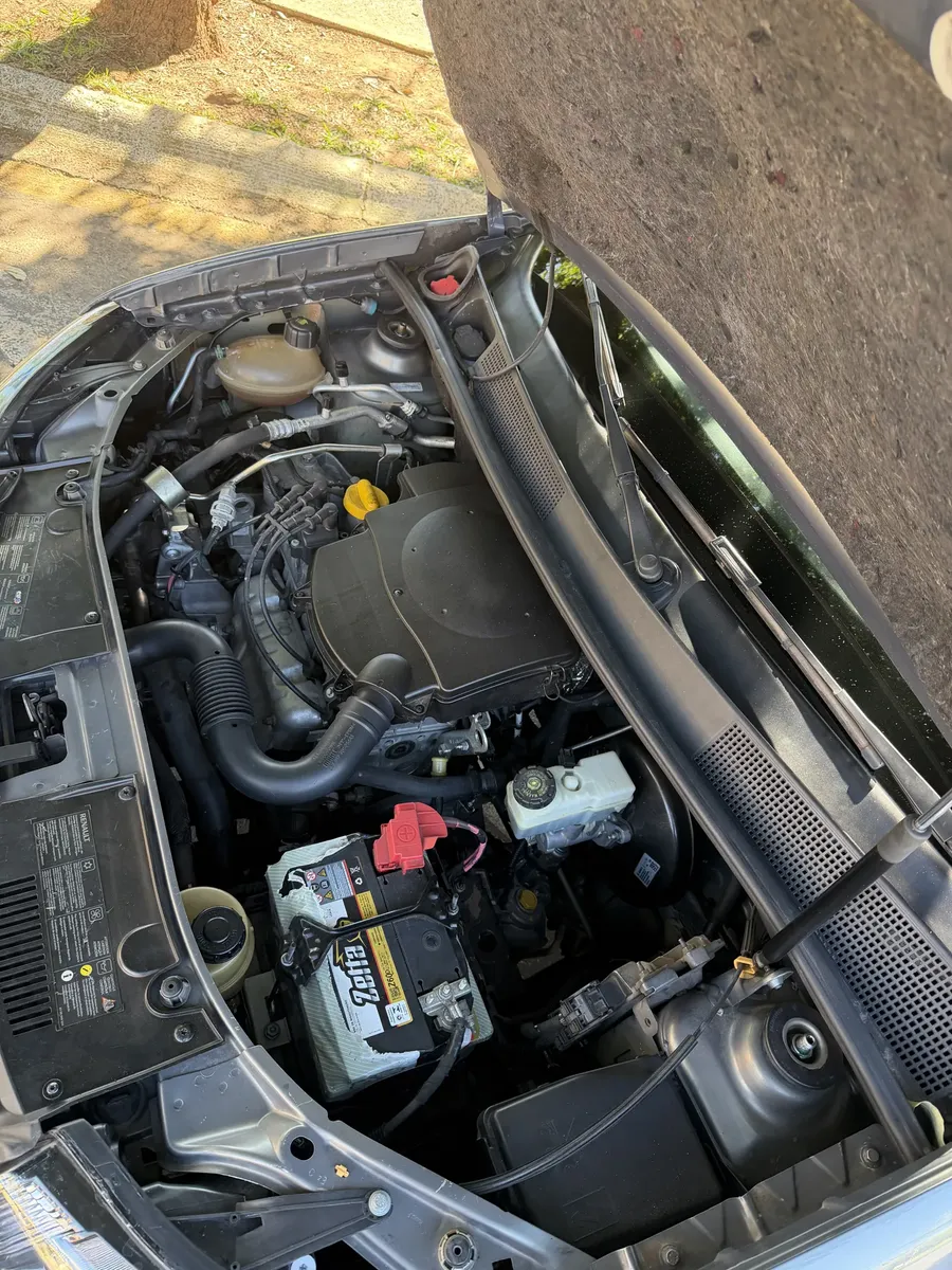 Renault Logan 2015 1.6 Dynamique Hi-power Easy-r 4p — foto 10