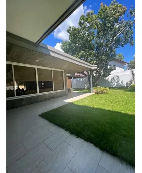 Se Vende Casa 730m2 4h/6b/4p Caurimare 4790