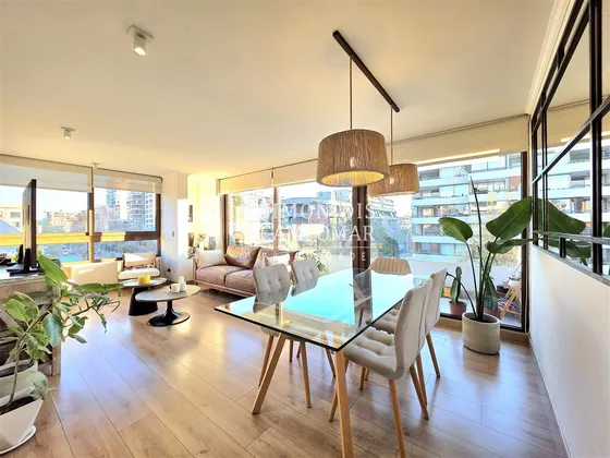 Departamento En Venta De 2 Dorm Providencia Metro Los Leones
