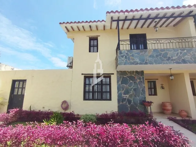 Townhouse En El Conj. Resd. La Abadía, Villa Granada