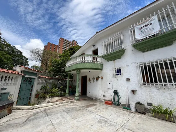 Venta De Casa En Esquina Palo Verde