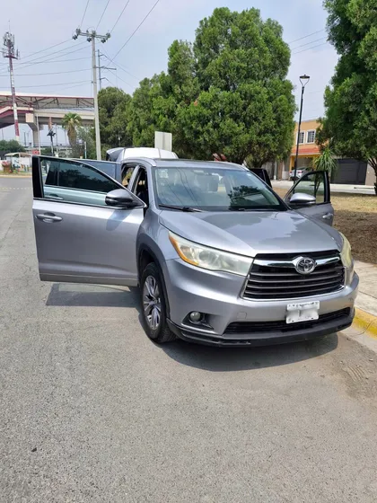 Toyota Highlander 3.5 Xle V6 At