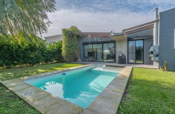 Casa En Venta En El Barrio Vistas, Puertos / Escobar