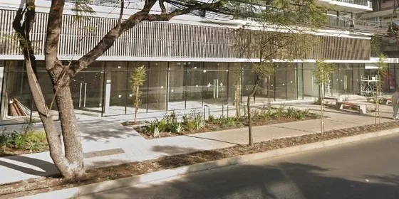 Local Comercial En Arriendo Eleodoro Yañez, Thayer Ojeda
