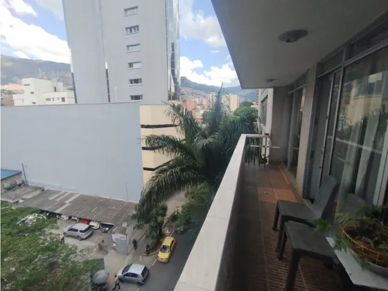Apartamento En Venta, Medellín Ubicación Especial.