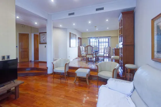 Casa 7 Amb  Jardín Quincho Lavadero Cochera 
