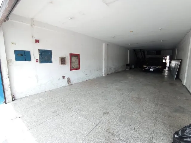 V.larez Vende Local Comercial En La Calle San José Pll-254