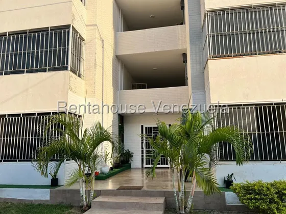 Raiza Suárez Vende  Hermoso Apartamento En Vista Verde, Elegante Y Lujoso Ubicado En Cabudare,2 5 1 8 8 5 2