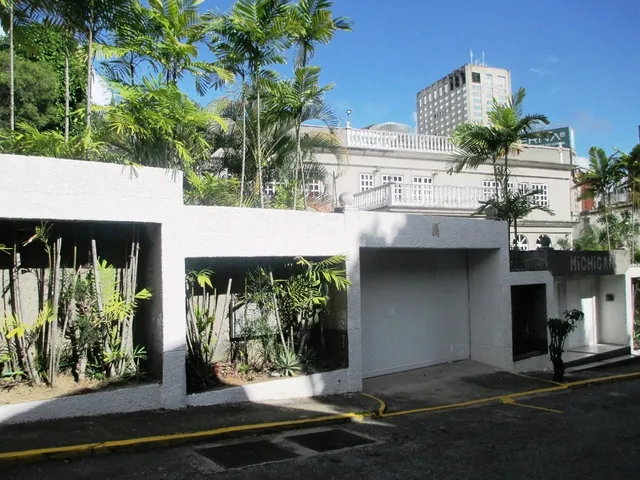 Alquiler - Amplio Y Elegante Apartamento Tipo Anexo Independiente 150 Mts Full Equipado Y Amoblado Con Dos Terrazas - Urb. Prados Del Este