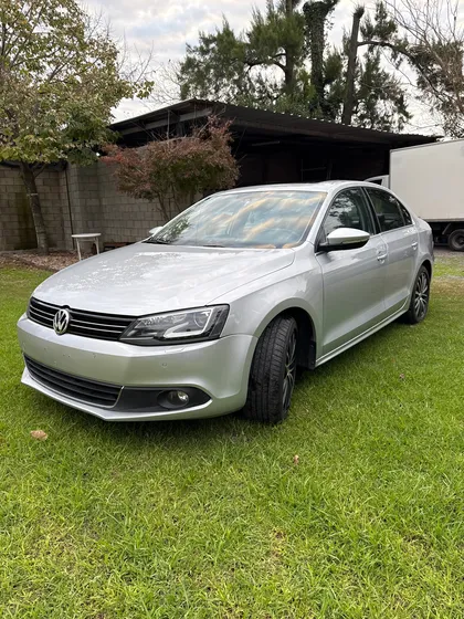 Volkswagen Vento 2.0 Sportline Tsi 200cv Bi-xenon