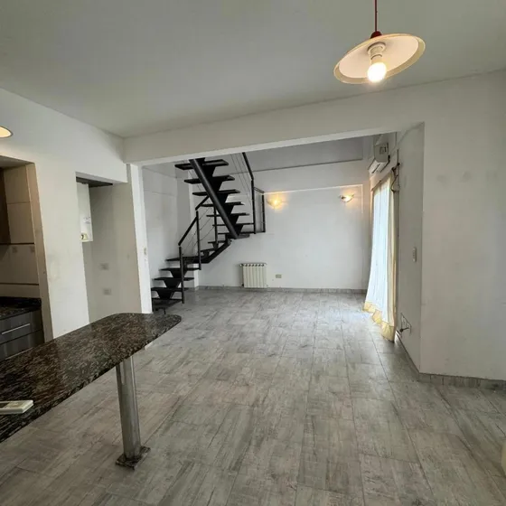 Departamento En Venta - 1 Dormitorio 1 Baño - Lomas De Zamora