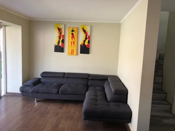 Casa En Venta De 3 Dorm. En Buin