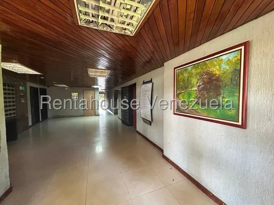 Apartamento En Venta Barquisimeto Este Codigo 2  5  1  5  8  5  8  Mildred Oportunidad Piso Bajo Zona Privilegiada Muy Cerca Del C C La Trinitaria Remodelado Cocina Moderna Equipada Concepto Bierto