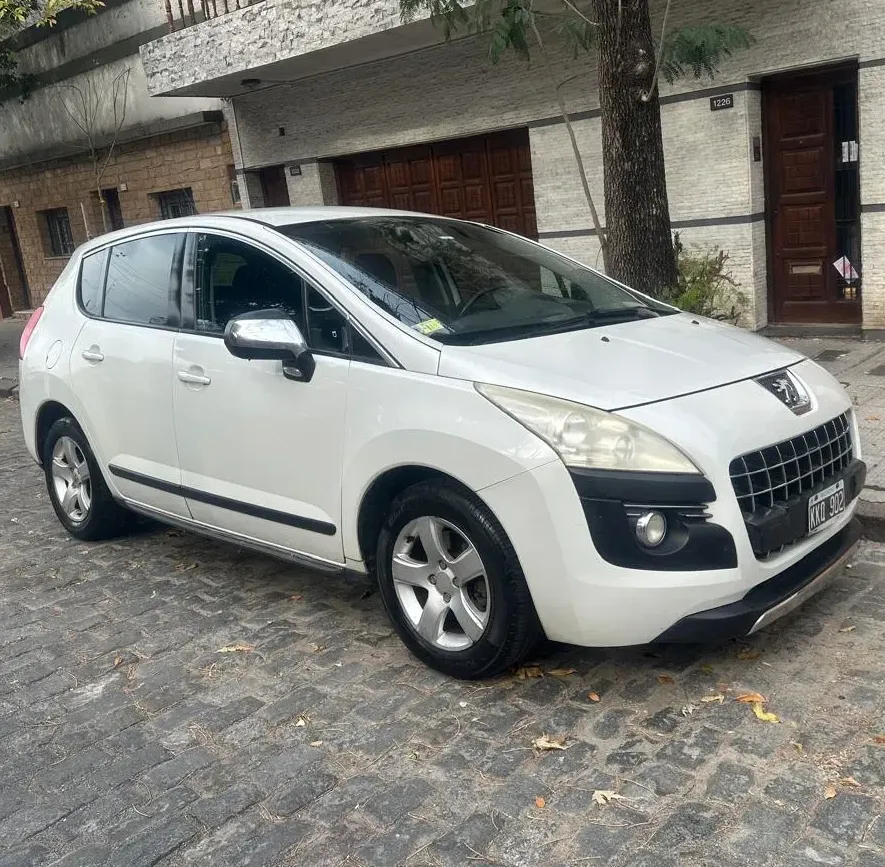 Peugeot 3008 1.6 Premium THP 156 hp