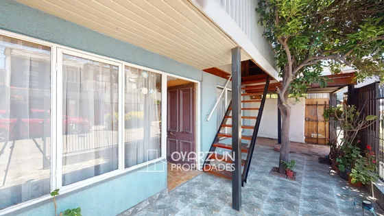 Casa En Venta De 6 Dormitorios 2 Baños 1 Estacionamiento