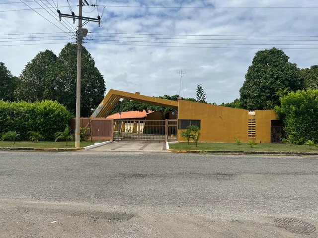 Town House Rio Chico