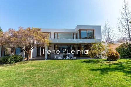 Vende Casa Unica En Condominio En Los Nogales Lo Barnechea