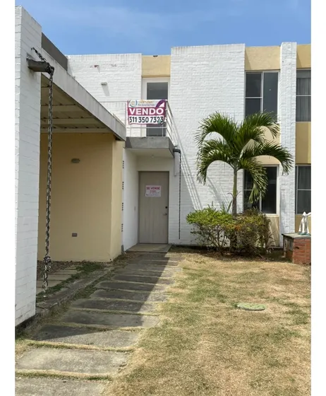 Venta De Casa En El Castillo, Conjunto Robles Del Castillo