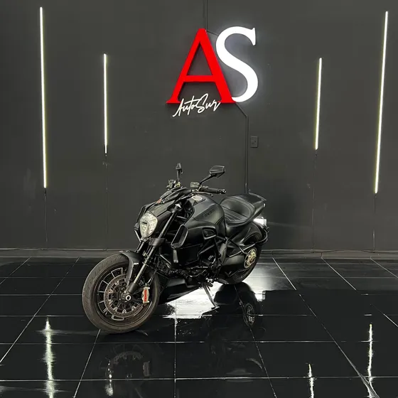 Ducati Diavel Nmb 2015