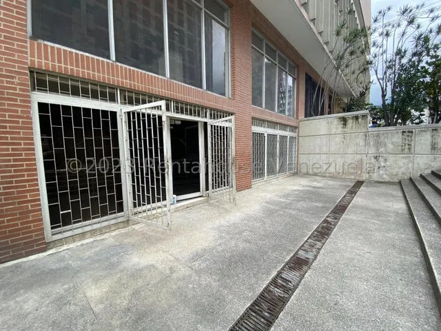 Alquiler Local Comercial A Pie De Calle El Rosal Mls 24-2850