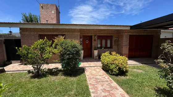 Casa En  Barrio El Dominador - La Falda