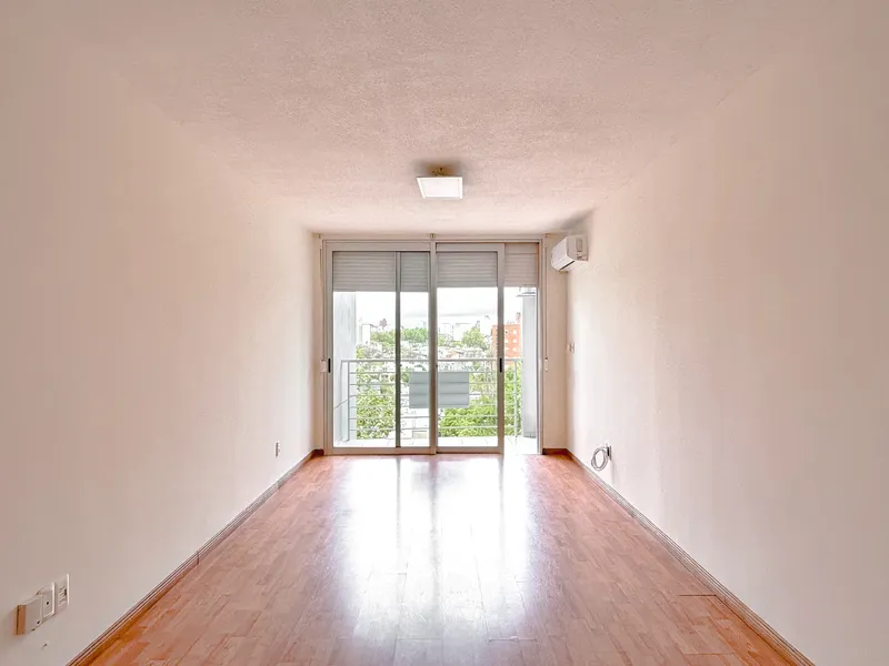 Alquiler Hermoso Apartamento 2 Dormitorios 2 Baños Y Garaje En Pocitos