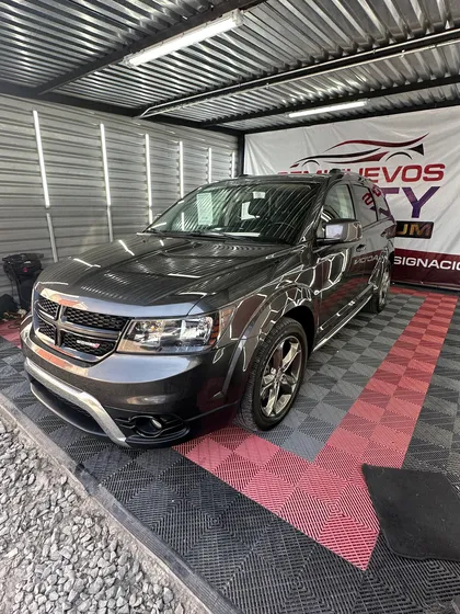 Dodge Journey 2.4 Sxt 7 Pasajeros Lujo At