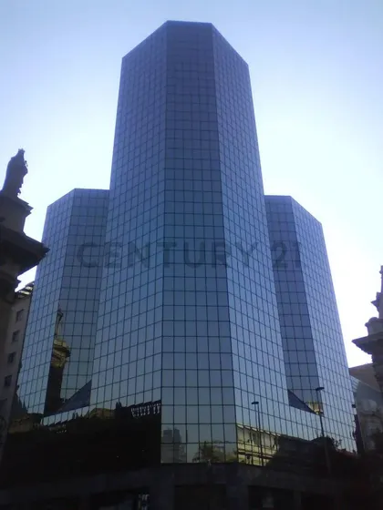 Oficina De 6 Privados Y 3 Baños En Plaza De Armas
