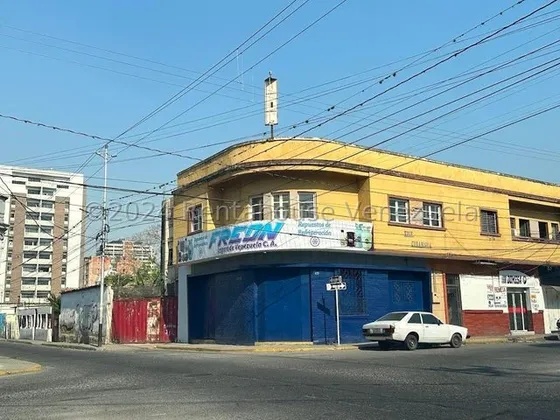 Hector Piña Alquila Local Comercial En Zona Centro De Barquisimeto 25-4990