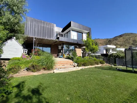 Casa En Venta De 3 Dorm. En Colina La Reserva Chicureo