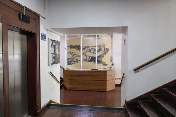 Departamento En Barrio Gobierno / Particular O Comercial
