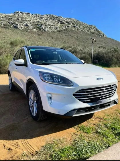 Ford Kuga Titanium Hibrida