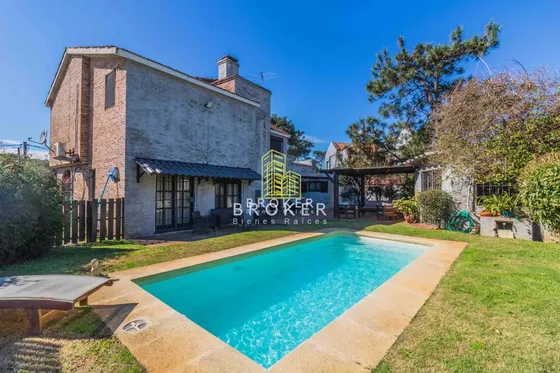 Venta Casa 3 Dormitorios En Barra De Carrasco A Metros Del Mar 