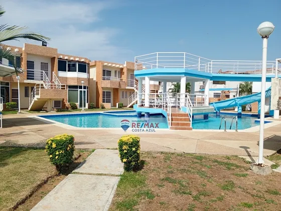 Remax Vende Apartamento Planta Baja En El Conjunto Mantarraya, Ciudad Flamingo.