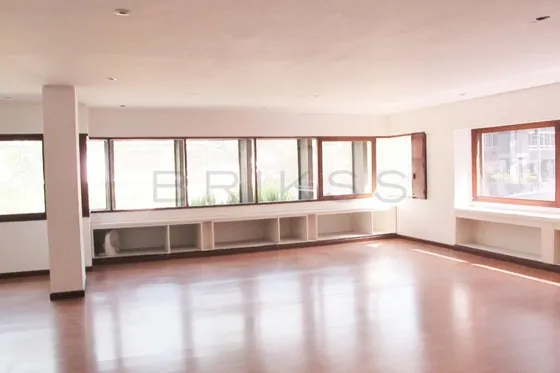 Edificio En Venta En El Nogal. Cod V4651