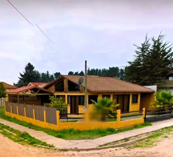 Casa En Venta De 3 Dorm. En Playa El Canelo, Algarrobo