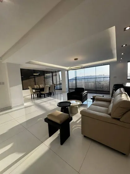 Alquiler Penthouse A Estrenar En Las Chimeneas Res. Altos Del Tepuy Valencia Con Inversor