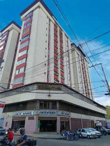Apartamento En Venta Res Páez Plaza Equipado Los Teques At