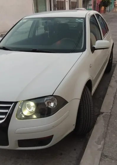 Volkswagen Jetta 2.0 At