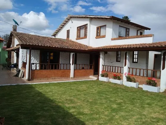 Vendo Casaquinta Chia $800 Millones. Permuto Hasta El 95% . Proponga Casa, Apartamento, Vehiculos