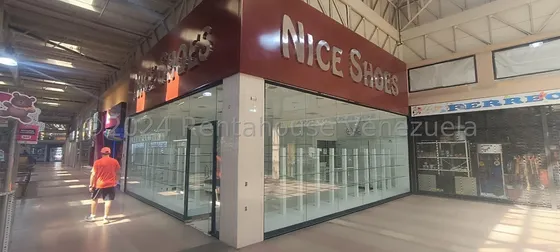 Local En Alquiler  Cc Buenaventura  Guatire  Ar Mls # 25-438