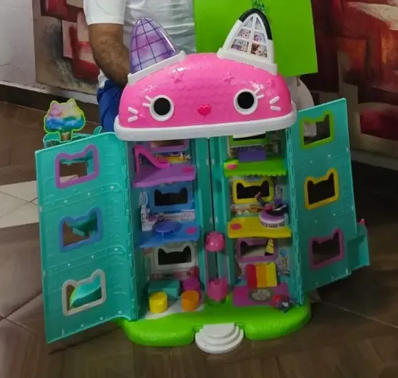 Casa De Muñecas Interactiva Gabby's Dollhouse Spin Master | Meses sin ...