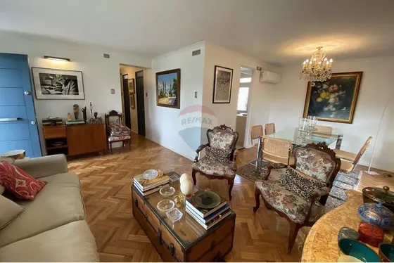 Casa Familiar Recién Remodelada