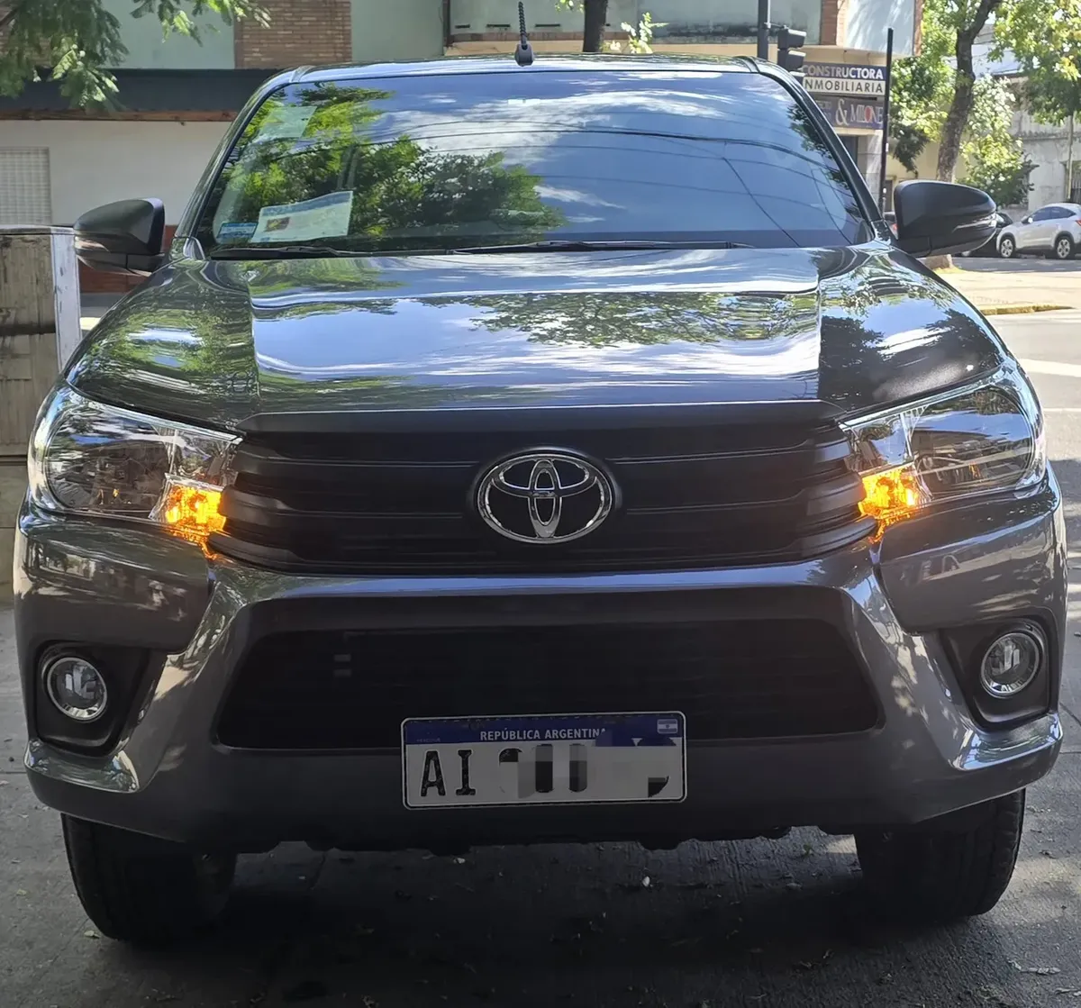 Toyota Hilux DX