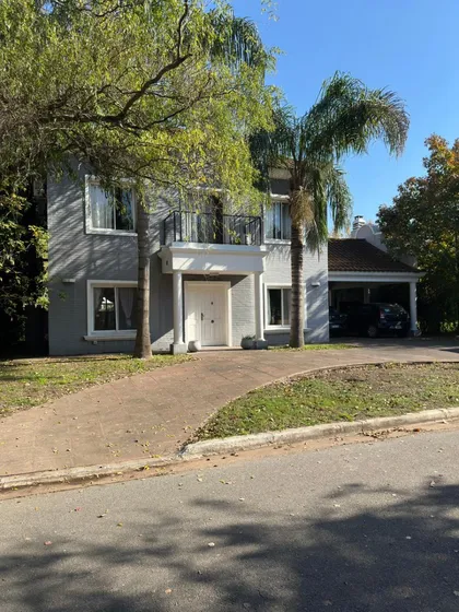 Oportunidad ** Casa En Barrio Cerrado ** 3 Dormitorios  - El Resuello, Moreno (204)