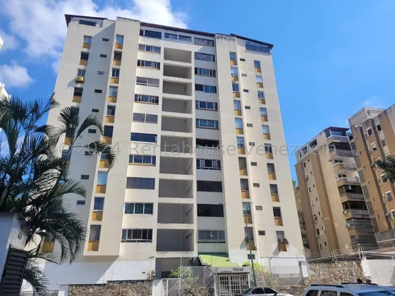 Amueblado, Ventilado, Silencioso Y Muy Bien Ubicado En La Mejor Zona De La Urbanizacion Santa Rosa De Lima. 